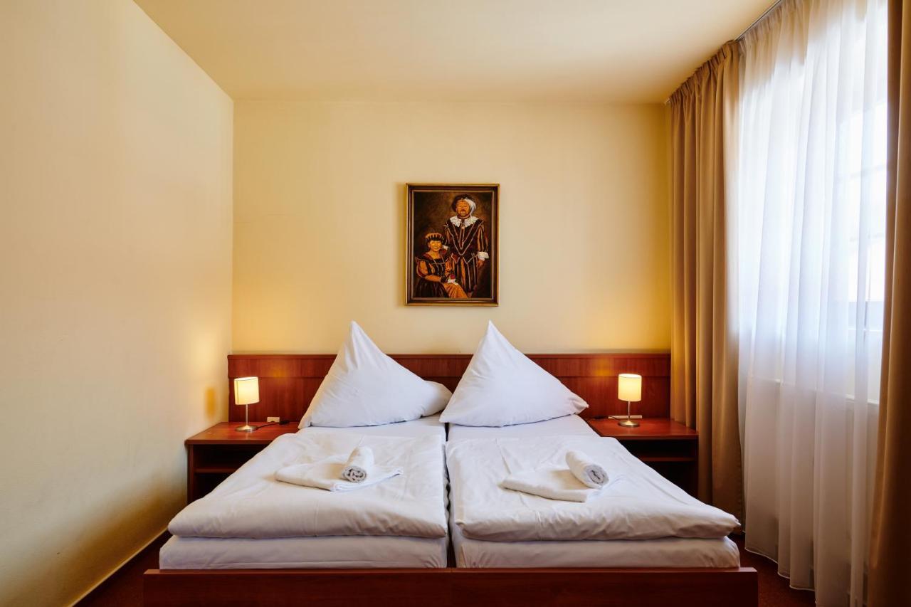 Hotel Zlata Hvezda Vimperk Eksteriør billede